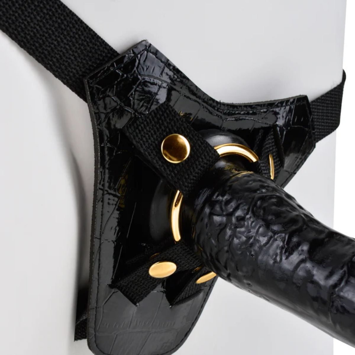 Fetish Fantasy Gold Designer Strap-on Black